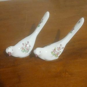 2 vtg bird figurines